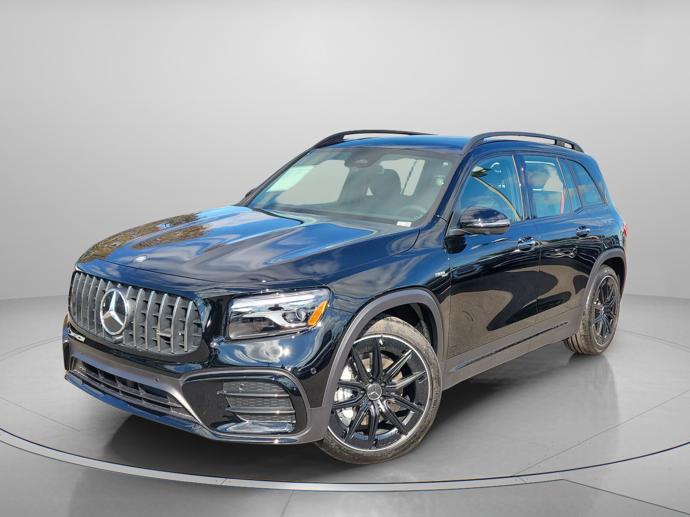 New 2026 Mercedes-Benz GLB 35 AMG 4MATIC image 2