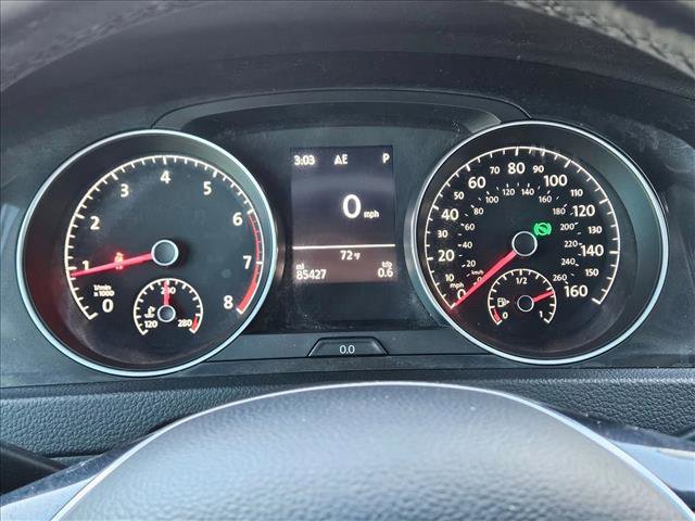 Used 2018 Volkswagen Golf SE image 10