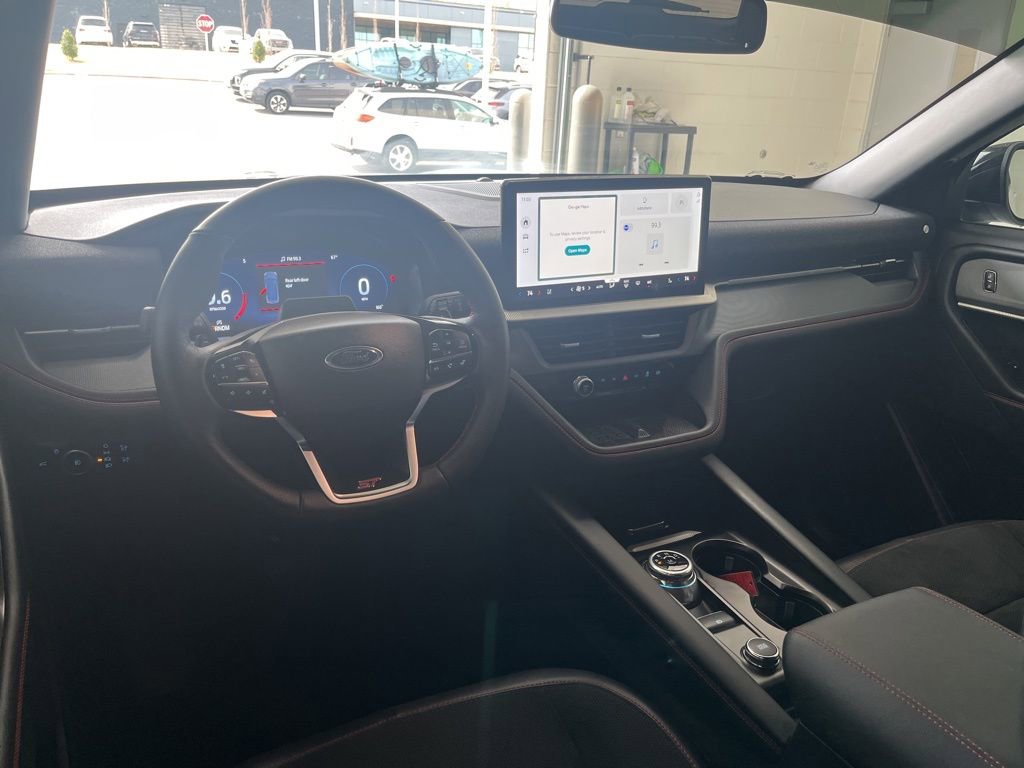 Used 2025 Ford Explorer ST image 11