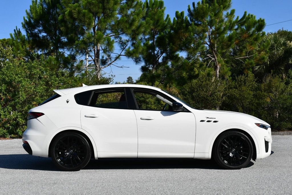 Used 2022 Maserati Levante Modena AWD/4WD image 40
