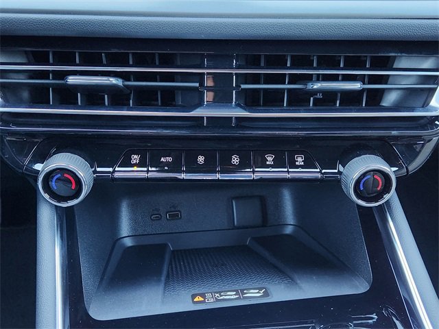 New 2026 Chevrolet Traverse LT image 20