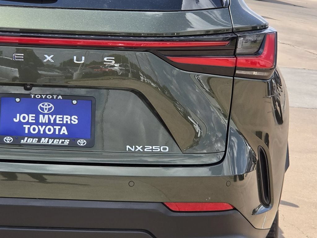 Used 2024 Lexus NX 250 FWD image 9
