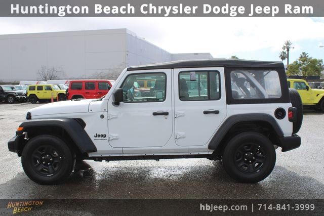 Used 2023 Jeep Wrangler Sport image 7