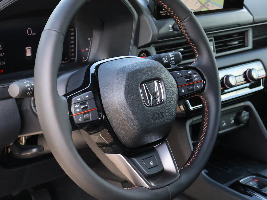 New 2026 Honda Pilot TrailSport image 19