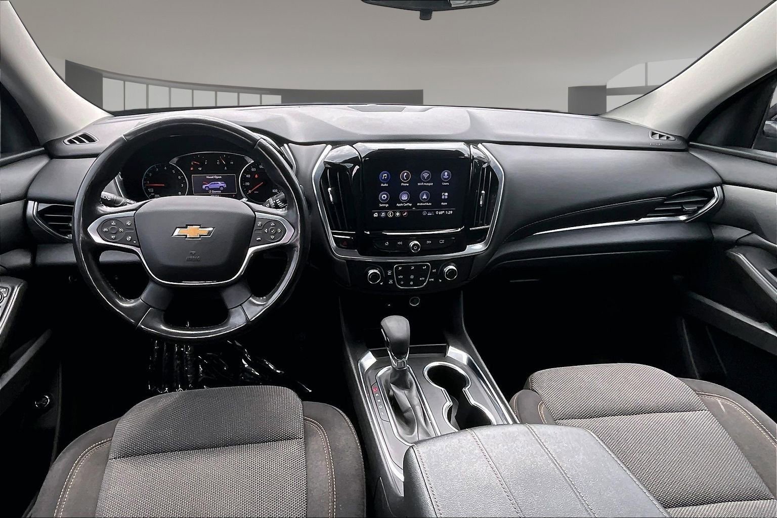 Used 2021 Chevrolet Traverse LT FWD image 7