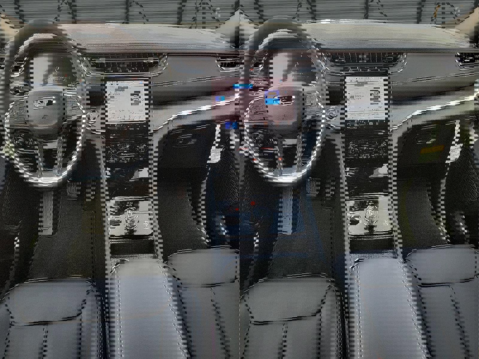 New 2025 Jeep Grand Cherokee L Limited w/ Black Appearance Package image 8