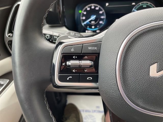 Certified 2023 Kia Sorento SX Prestige w/ Panoramic Sunroof Package AWD/4WD image 20