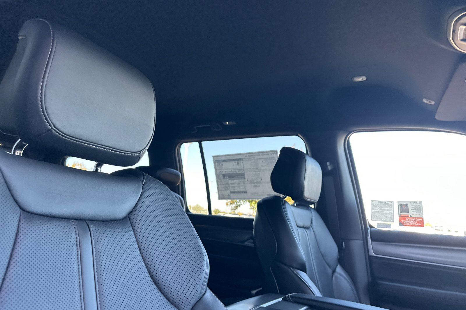 New 2025 Jeep Wagoneer Series II image 18