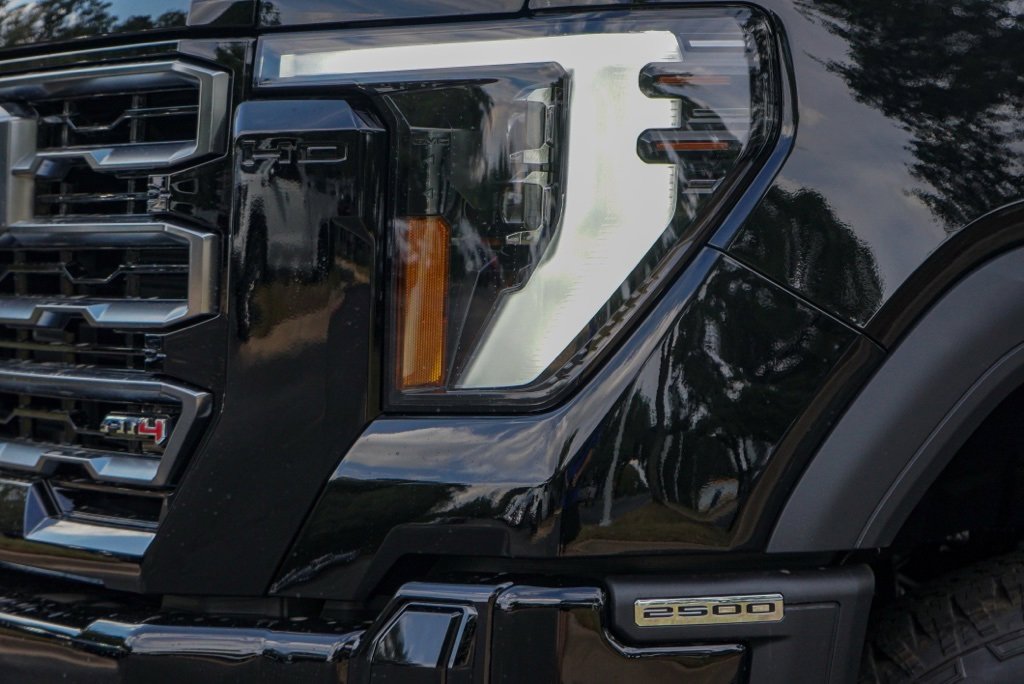 New 2026 GMC Sierra 2500 AT4 w/ AT4 Premium Plus Package image 3