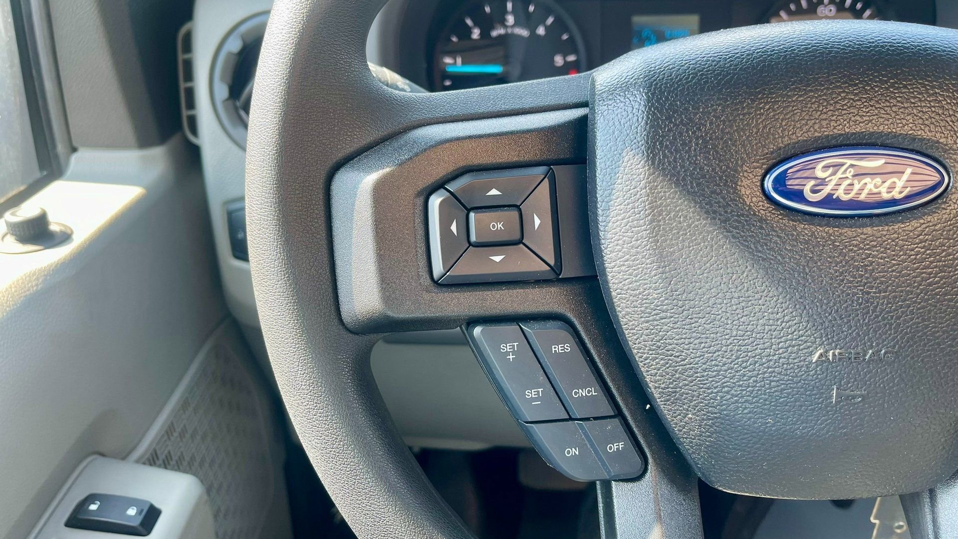 New 2024 Ford E-350 and Econoline 350 Super Duty w/ Power Windows & Locks Group RWD image 25