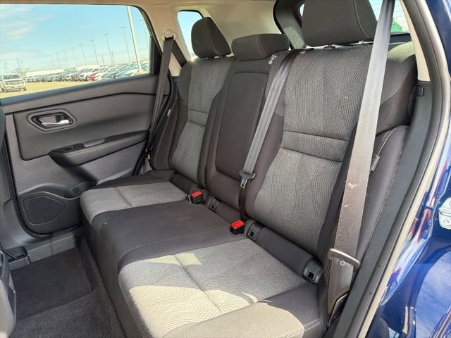 Used 2025 Nissan Rogue SV AWD/4WD image 6
