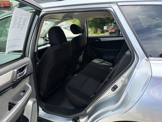 Used 2016 Subaru Outback 2.5i Premium AWD/4WD image 22