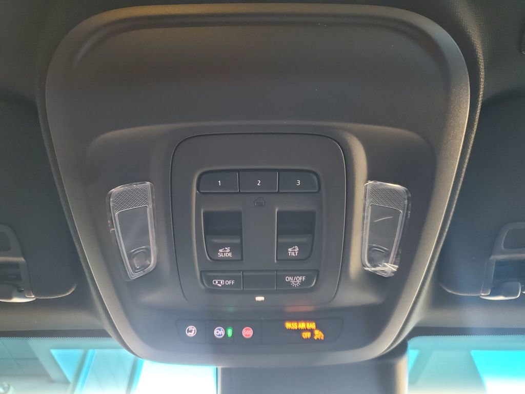 Used 2025 Cadillac CT4 Premium Luxury image 33