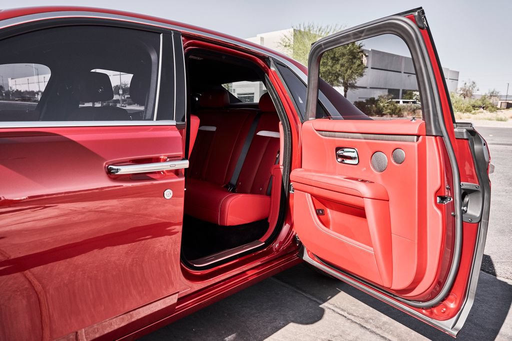 Used 2024 Rolls-Royce Ghost AWD/4WD image 28