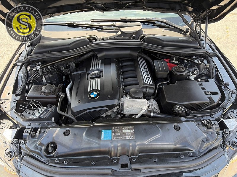 Used 2010 BMW 528i Sedan w/ Sport Pkg RWD image 27