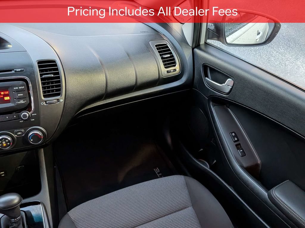Used 2017 Kia Forte LX FWD image 15