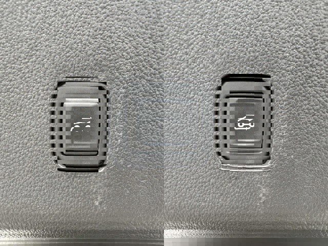 Used 2023 Chevrolet Traverse LT image 16