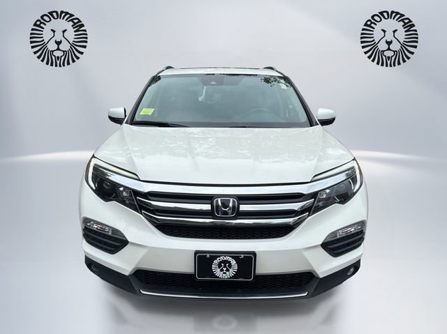 Used 2018 Honda Pilot Touring image 2