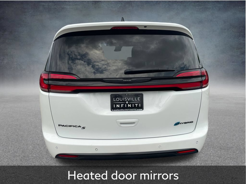 Used 2024 Chrysler Pacifica Limited FWD image 7