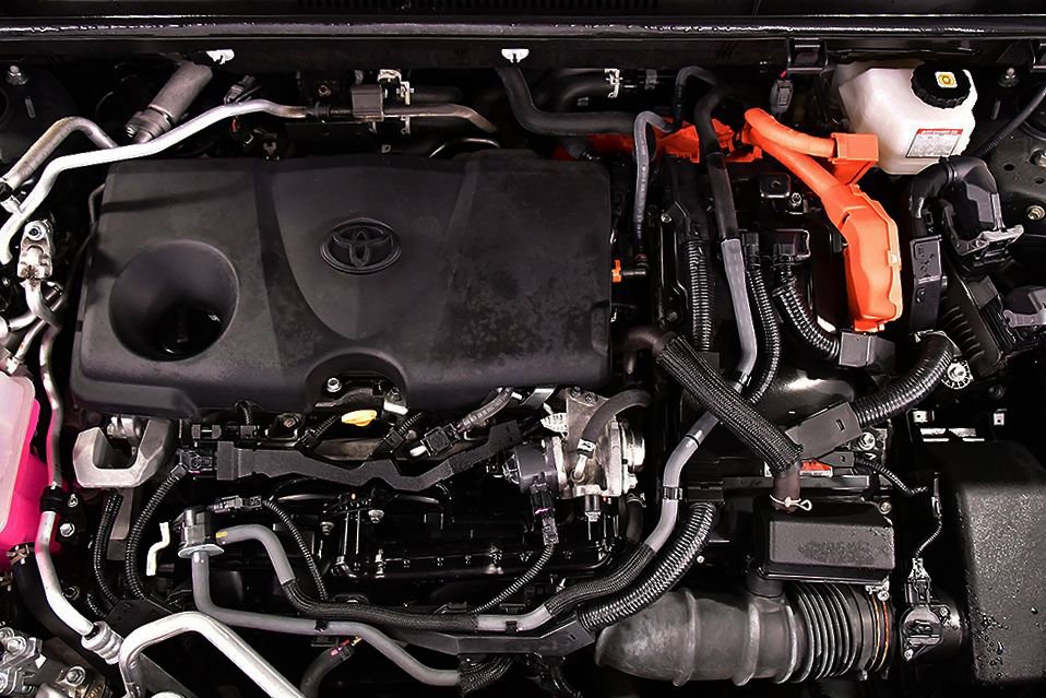 Used 2023 Toyota RAV4 SE w/ Weather & Moonroof Package image 32