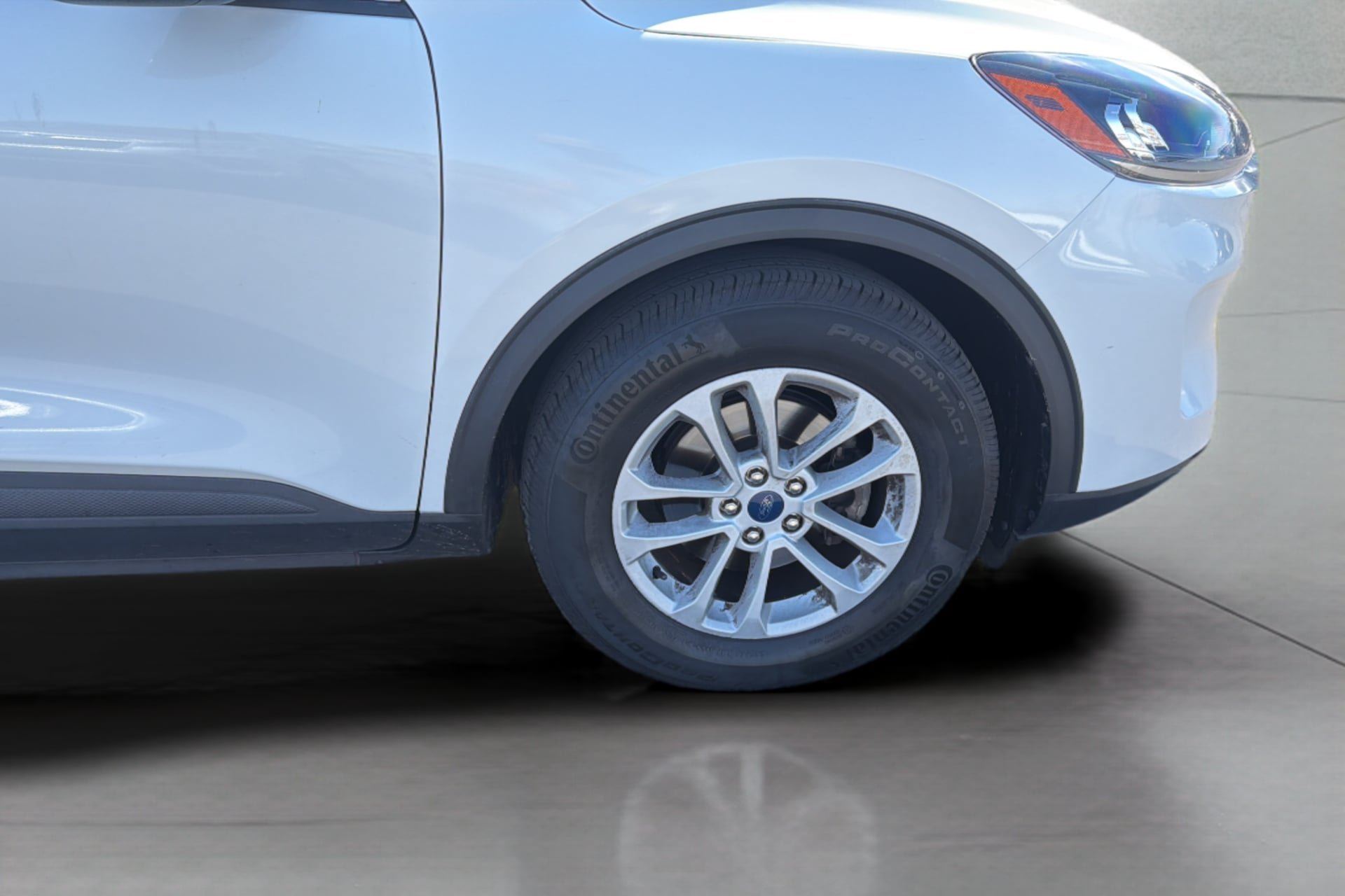 Used 2022 Ford Escape SE FWD image 14
