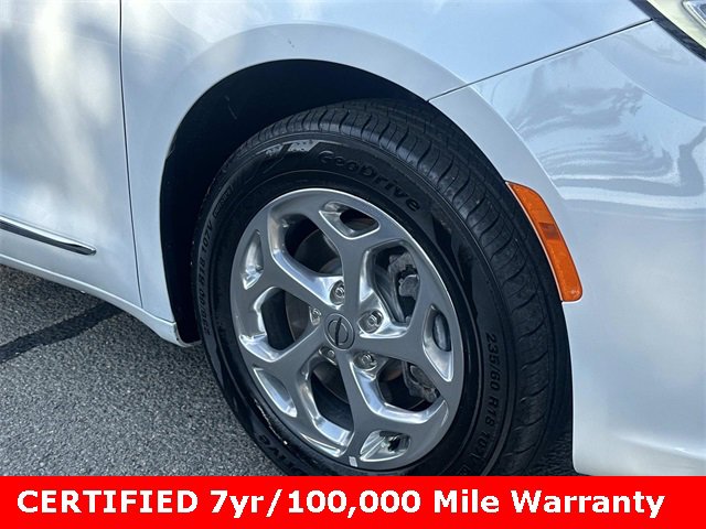 Certified 2021 Chrysler Pacifica Limited image 7