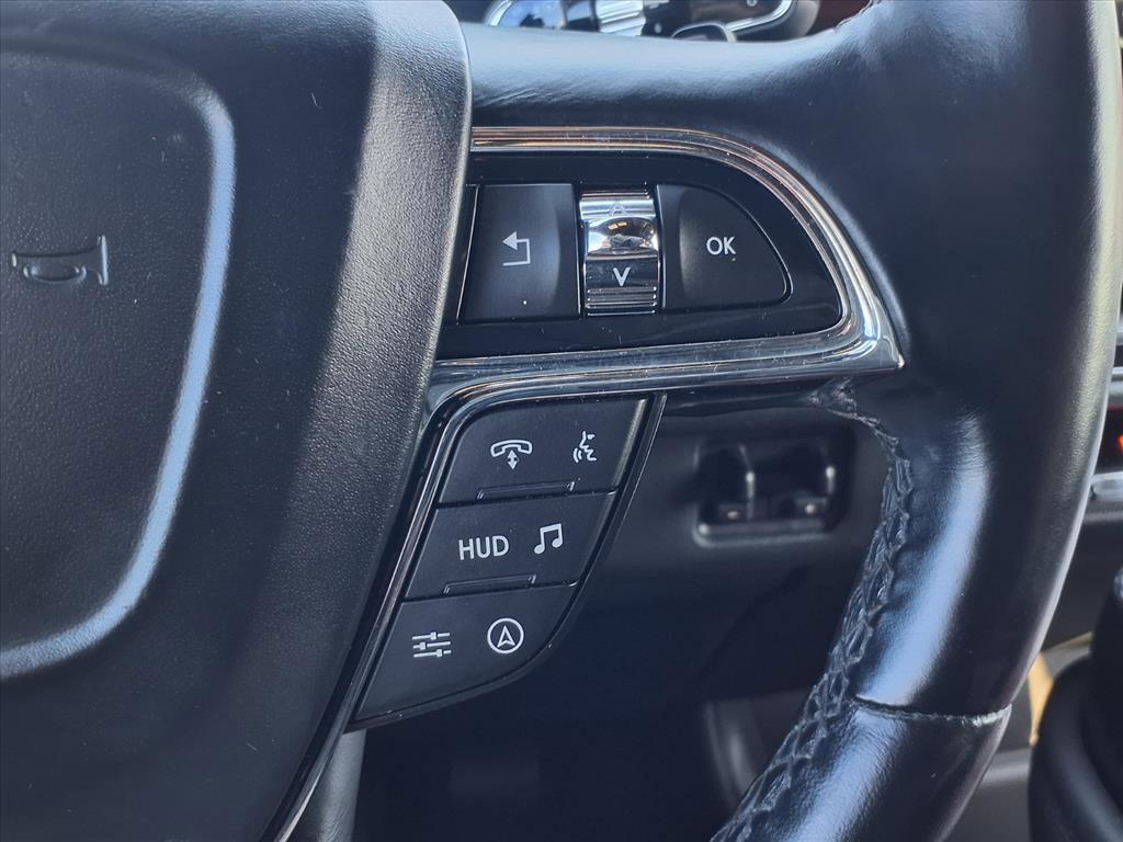 Used 2023 Lincoln Navigator Reserve image 16