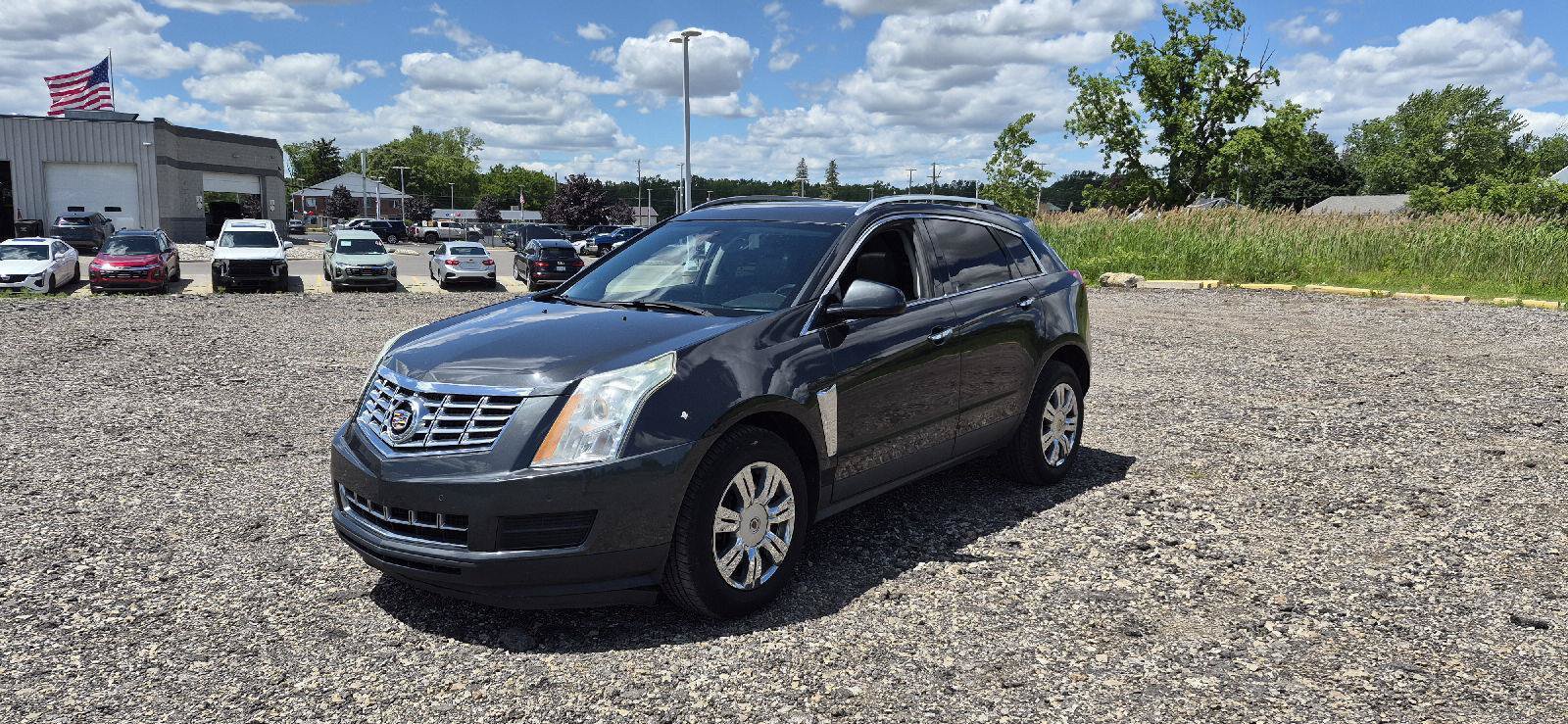 Used 2016 Cadillac SRX Luxury w/ Driver Awareness Package AWD/4WD image 1