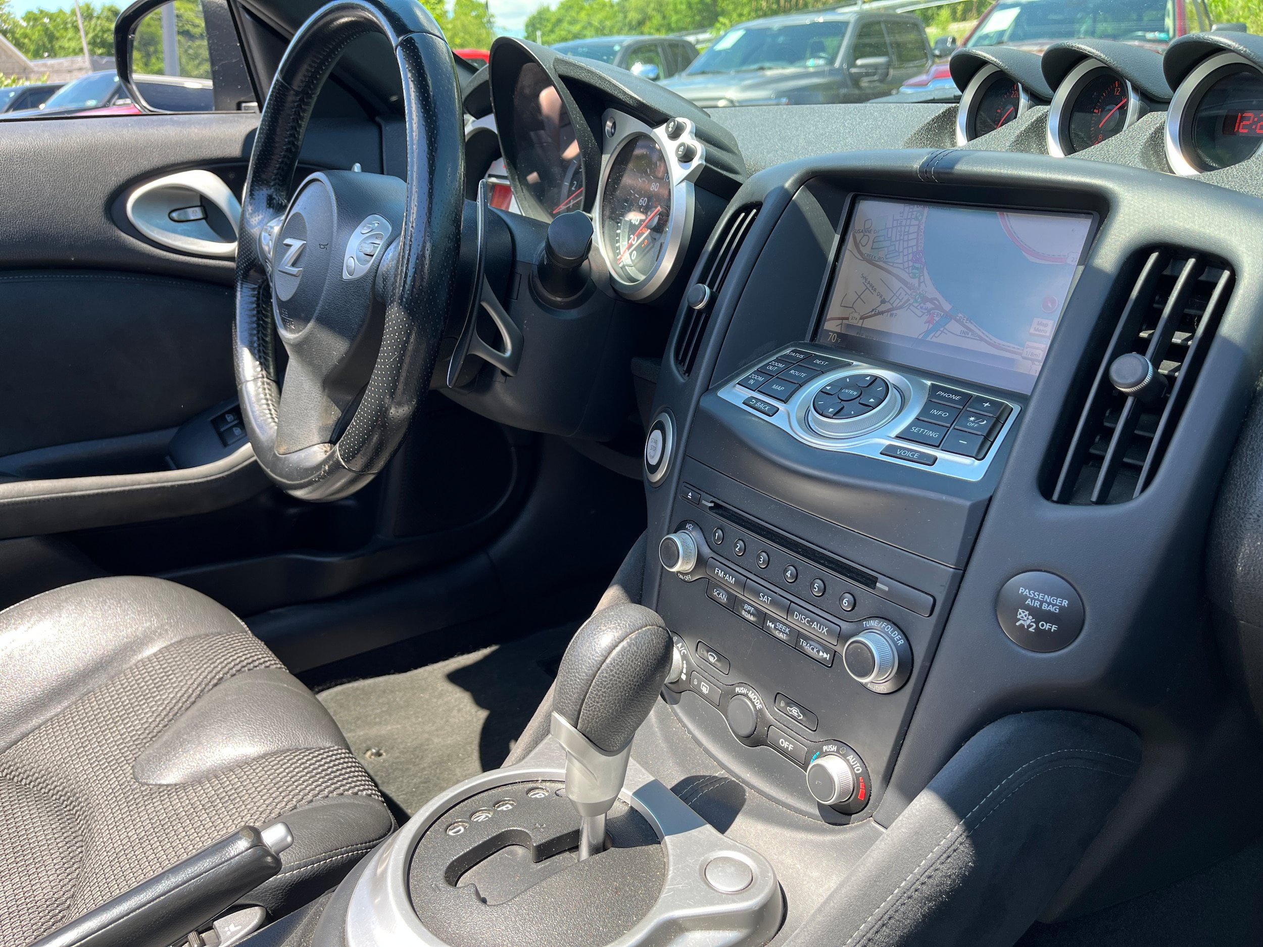 Used 2012 Nissan 370Z Touring w/ Sport Pkg RWD image 11