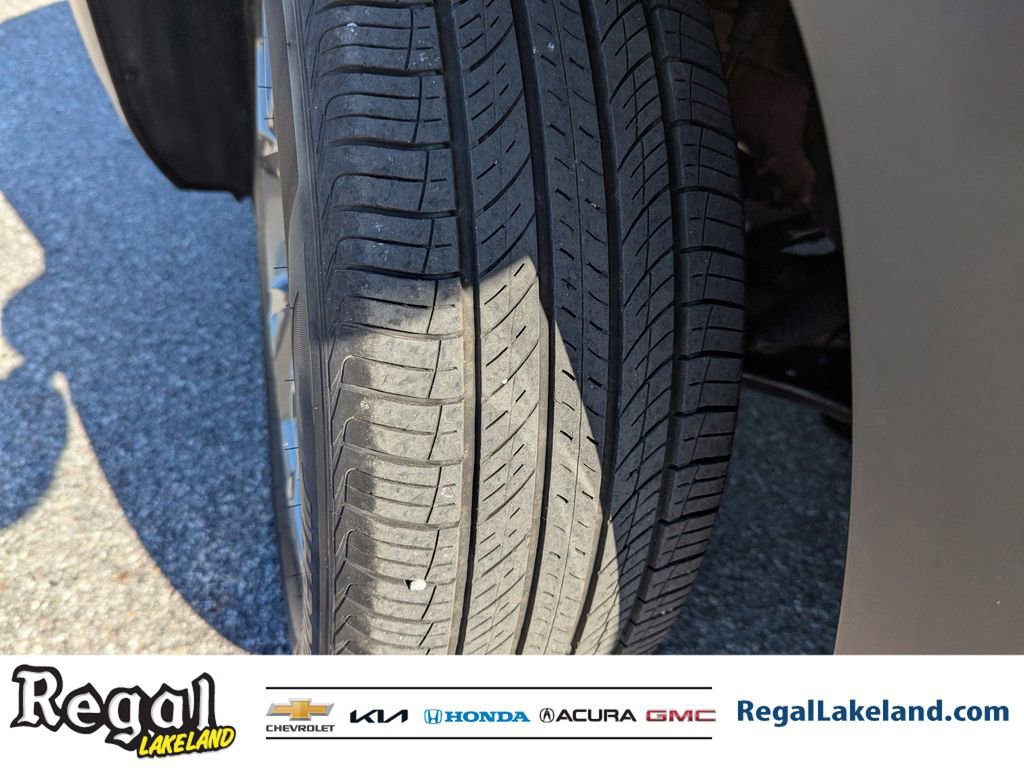 Used 2025 Chevrolet Trax LT w/ LT Convenience Package image 31