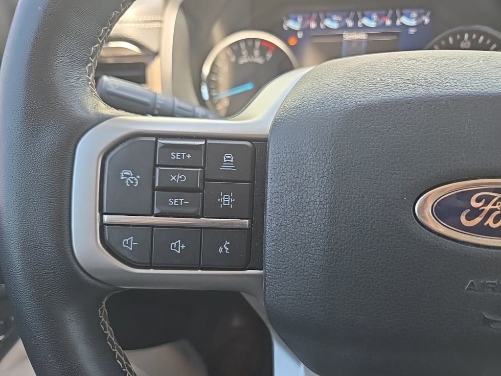 Used 2022 Ford Expedition Limited RWD image 14