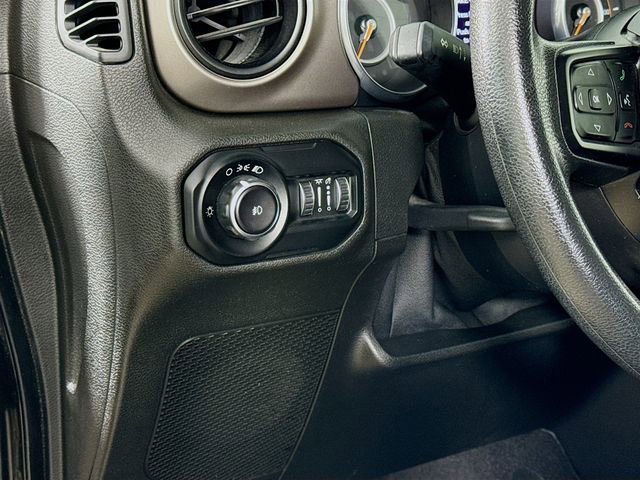 Used 2018 Jeep Wrangler Sport AWD/4WD image 10