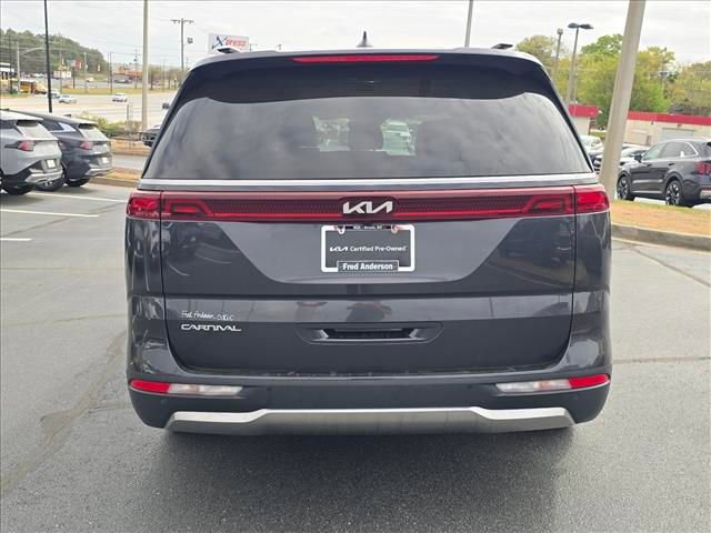 Certified 2023 Kia Carnival SX image 4