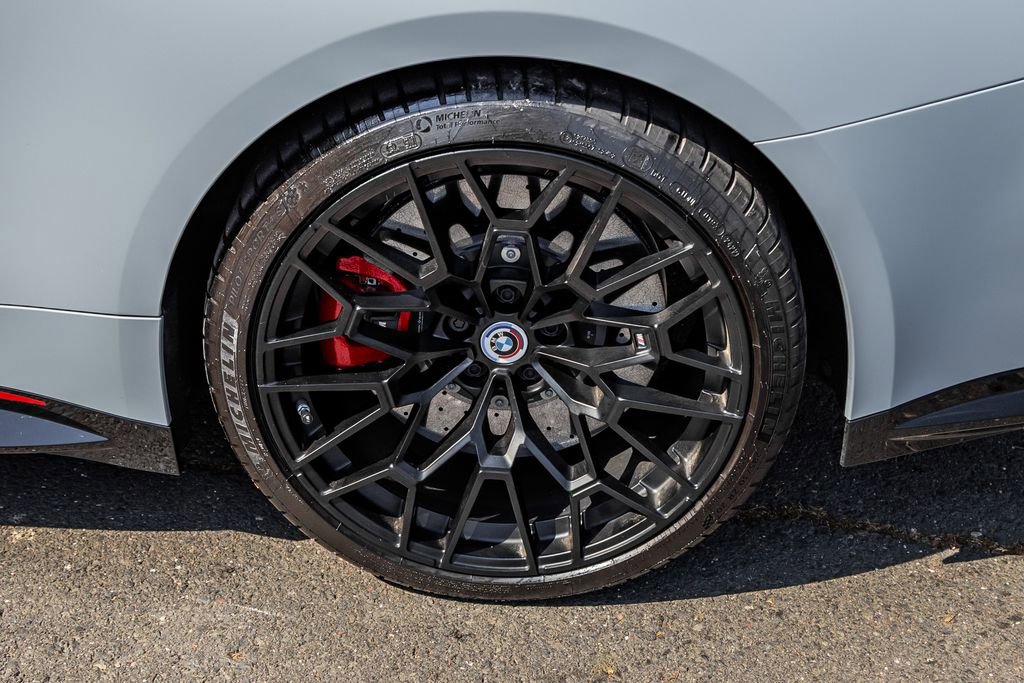 Used 2023 BMW M4 CSL RWD image 14
