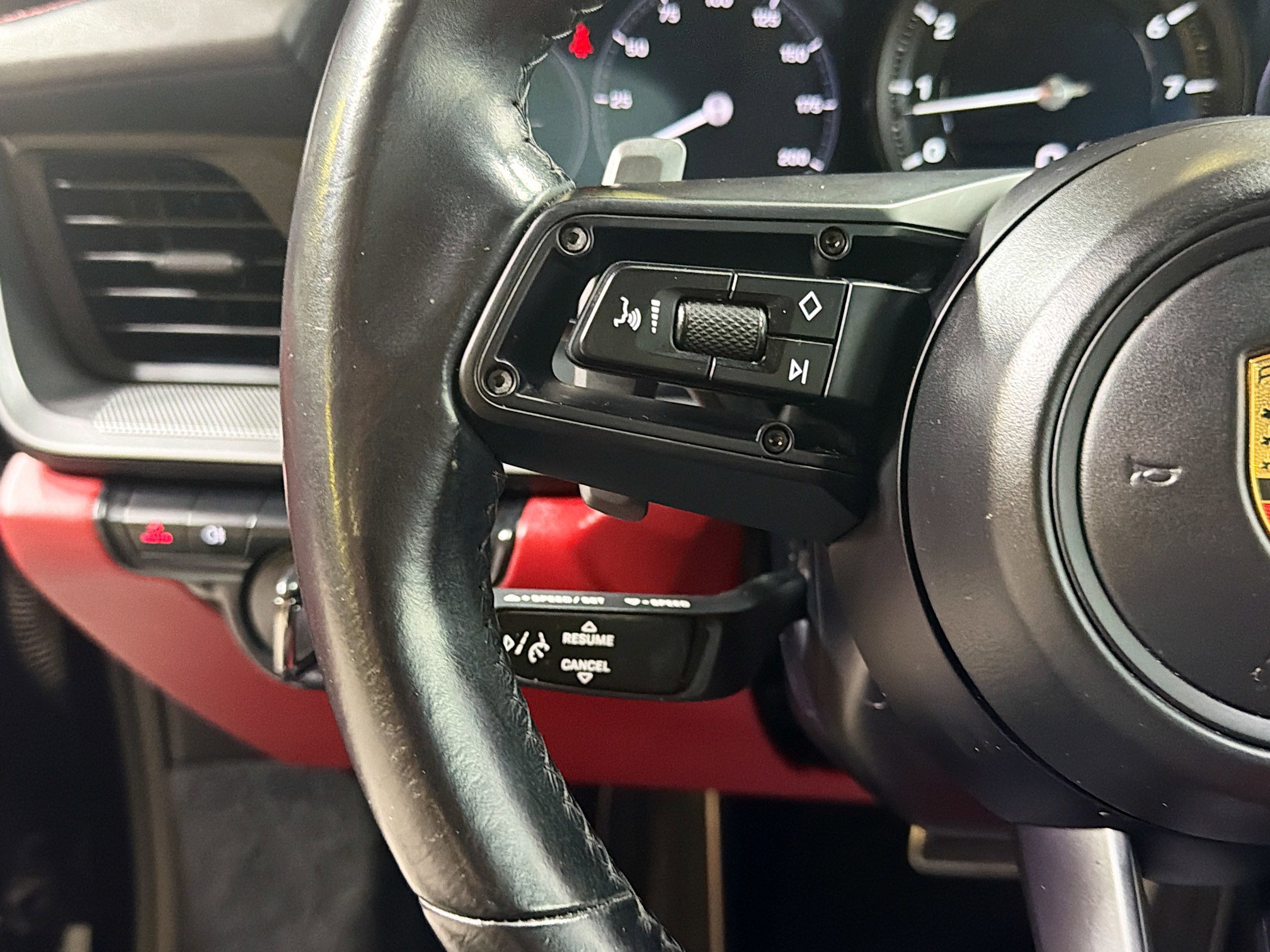 Used 2022 Porsche 911 Targa 4 image 32