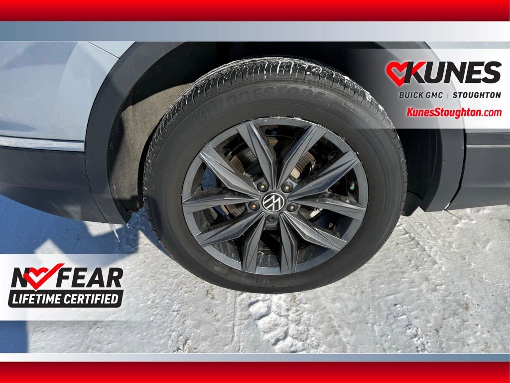 Used 2023 Volkswagen Tiguan SE image 14