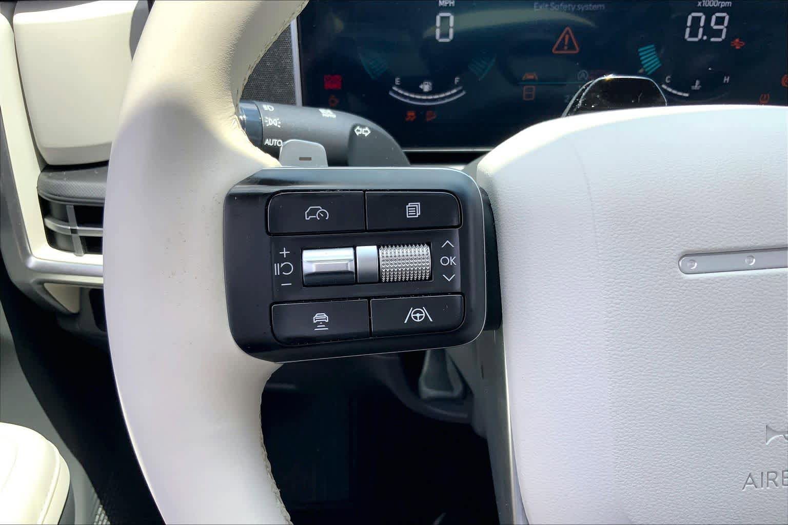 Used 2024 Hyundai Santa Fe SEL FWD image 23