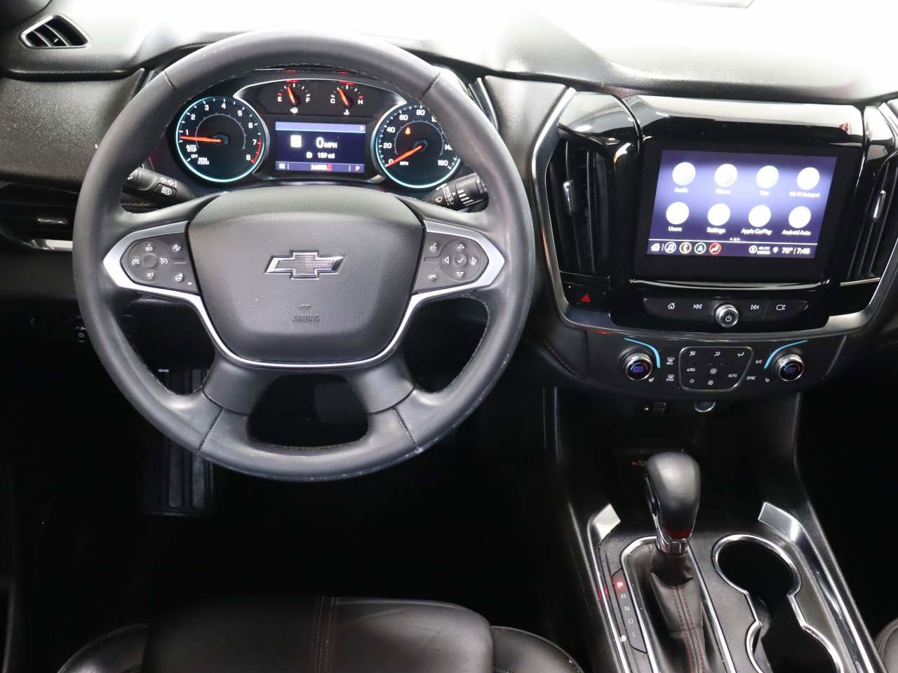 Used 2023 Chevrolet Traverse RS image 12