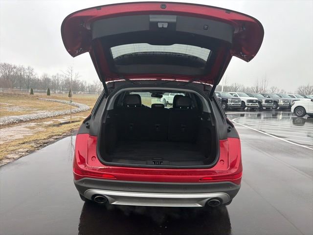 Used 2022 Lincoln Corsair Reserve w/ Elements Package image 9