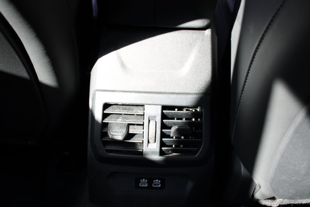 Used 2025 BMW 228i xDrive AWD/4WD image 28