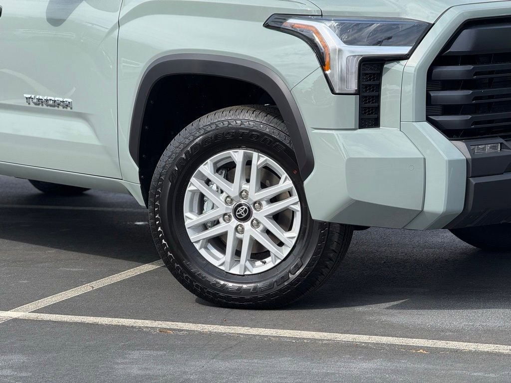 New 2026 Toyota Tundra SR5 AWD/4WD image 3