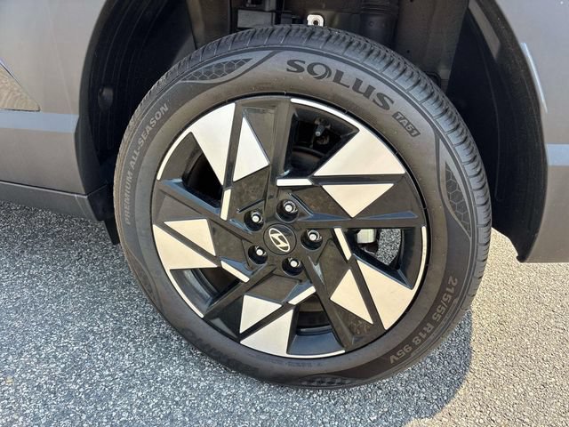 Certified 2024 Hyundai Kona SEL AWD/4WD image 8