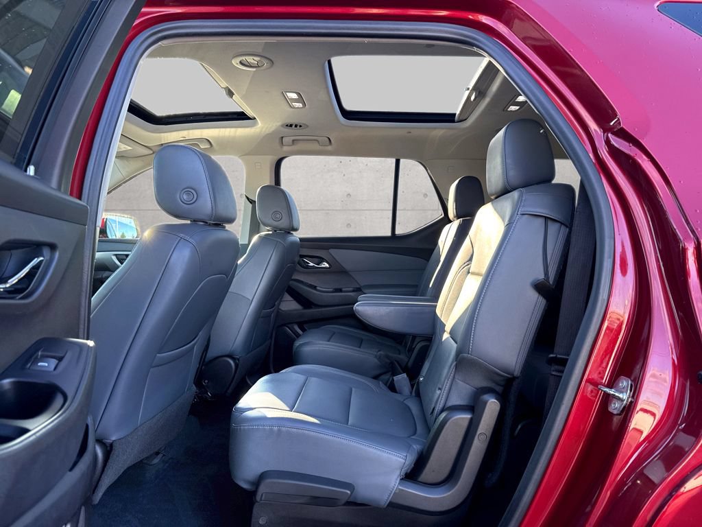 Used 2020 Chevrolet Traverse Premier FWD image 10