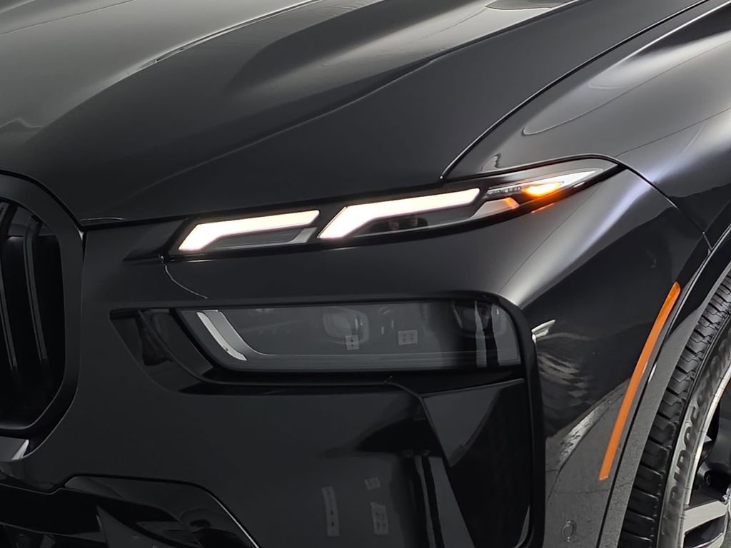 New 2026 BMW X7 xDrive40i w/ M Sport Package image 32