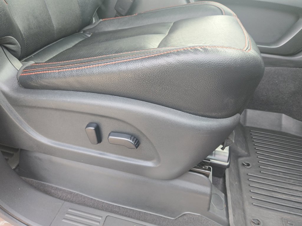 Used 2022 Nissan Titan PRO-4X w/ Pro-4x Convenience Package AWD/4WD image 19