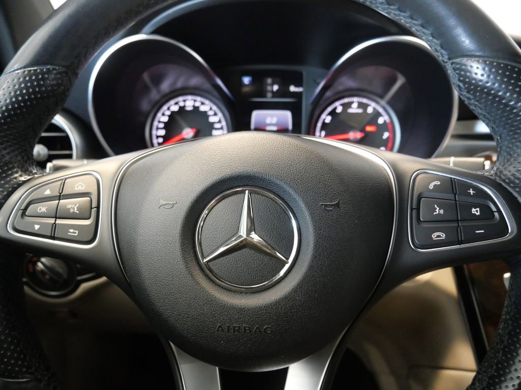 Used 2017 Mercedes-Benz GLC 300 4MATIC image 18