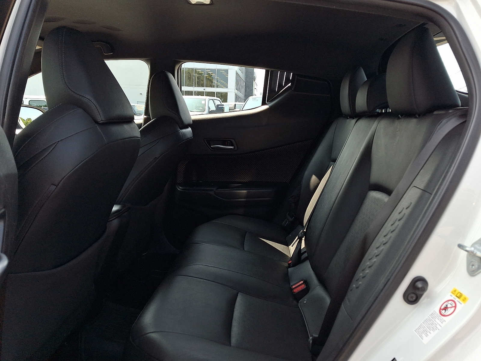 Used 2019 Toyota C-HR Limited FWD image 10