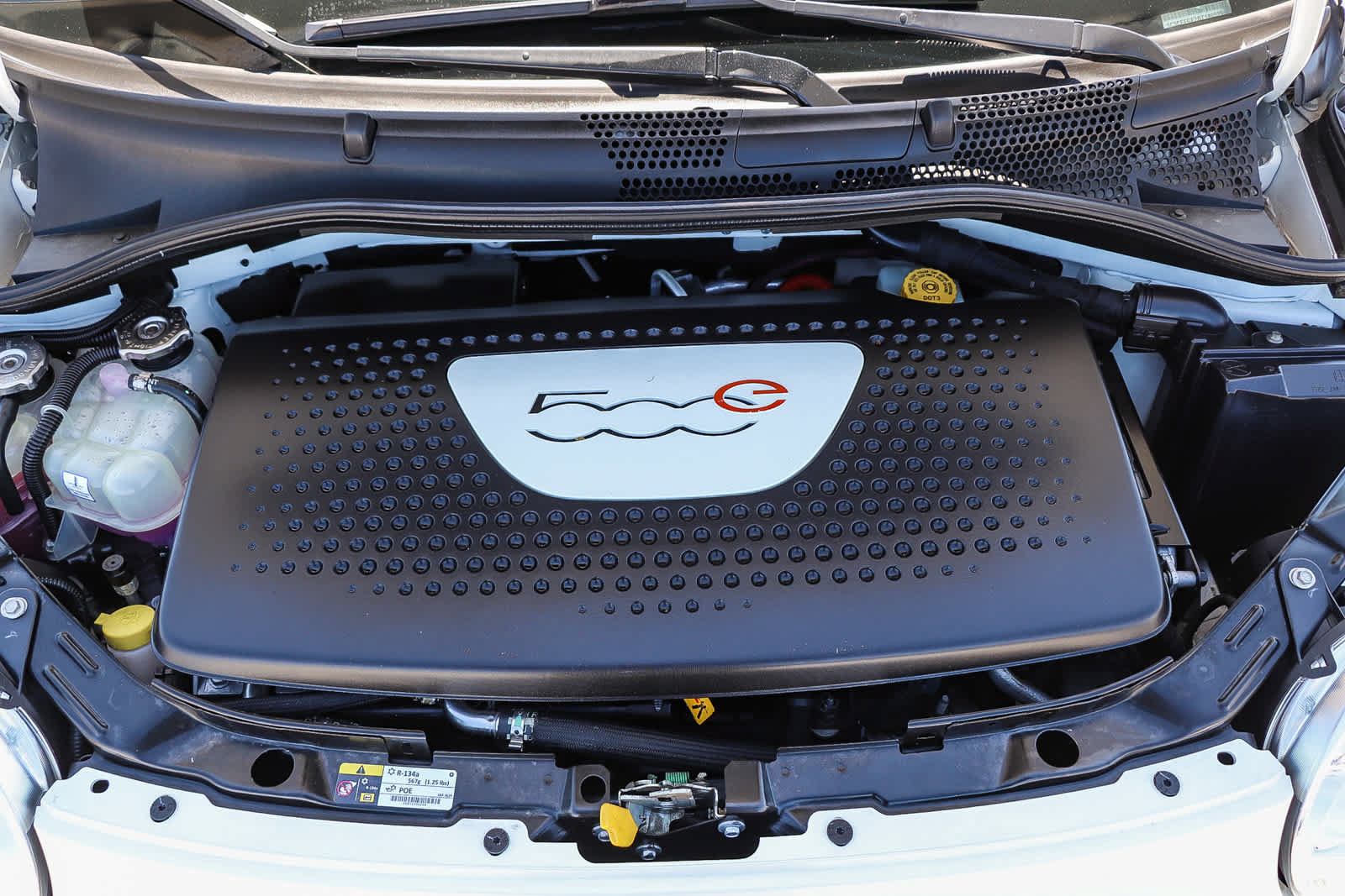 Used 2016 FIAT 500 e FWD image 25