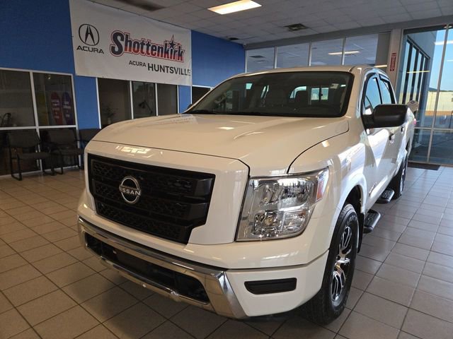 Used 2024 Nissan Titan SV w/ Accessory Utility Package AWD/4WD image 9