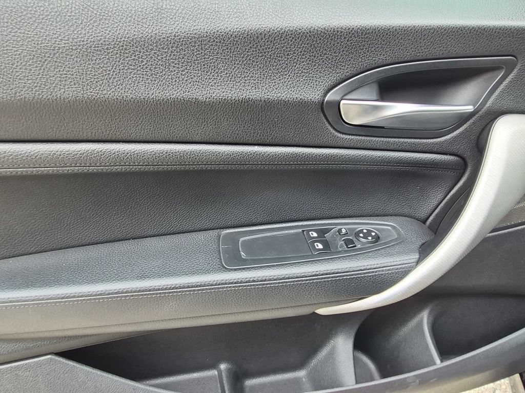 Used 2016 BMW M235i Coupe RWD image 18